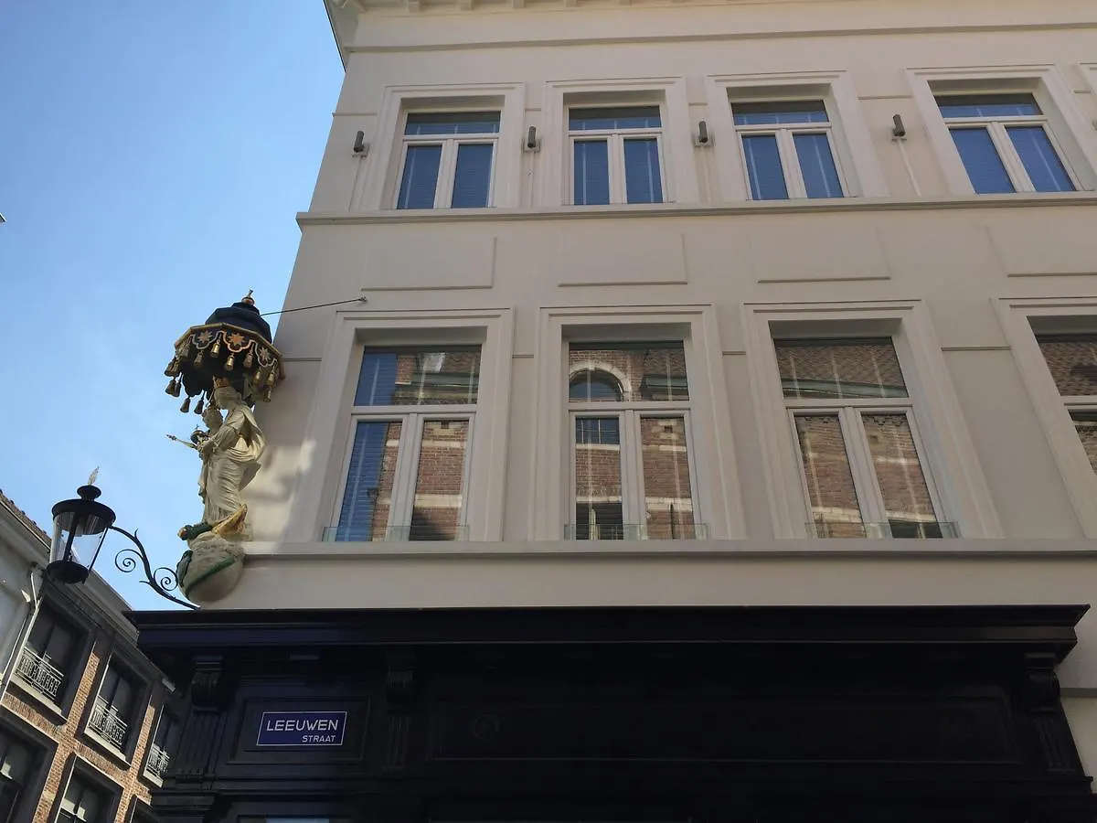 Antwerp Business Suites 4*,  Belgien