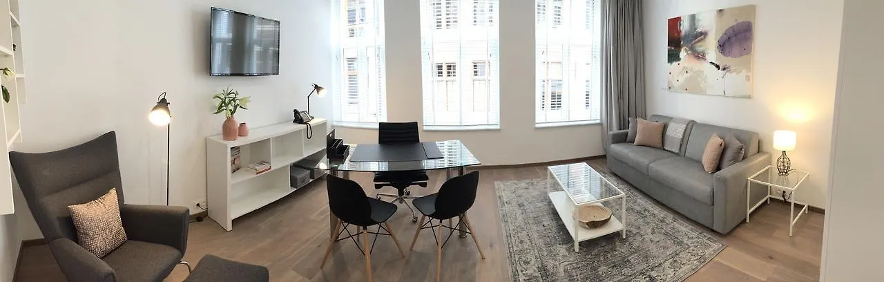 Antwerp Business Suites 4*,  Belgien